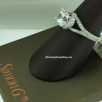 Simon G Diamond Split Shank Halo Engagement Ring