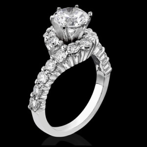 What are the Different Types of Antique Vintage Engagement Rings