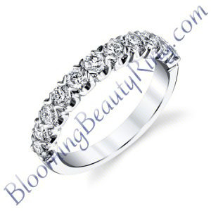 VWR 597b arrow pronged vintage wedding ring - Blooming Beauty Ring